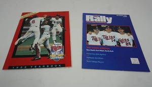 lot 4 image: Vintage Collectible Sports Memorabilia 1988 MINNESOTA TWINS Team Yearbook 1987 WORLD CHAMPIONS Kirby Puckett, 1990 MINNESOTA TWINS Rally Game Program The Three Amigos Gary Gaetti, Kent Hrbek & Randy Bush EXC...