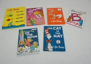 lot 14 image: Collectible Vintage Hard Cover Books By Dr. Seuss I Can Read It All By Myself Beginner Books...