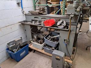 lot 18 image: Clausing Flame Hardened Bed Ways 5913