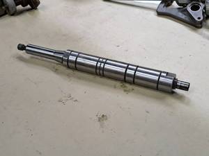 lot 61 image: Bridgeport 15 Splitting Saw Arbor