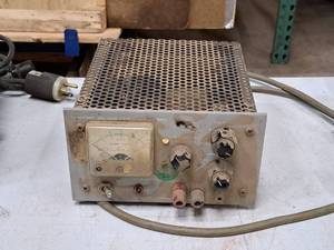 lot 79 image: Harrison Labs Power Supply Constant Amperes  Constant Volts Meter 855B
