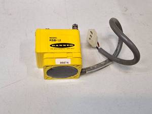 lot 76 image: Banner Maxi-Beam Low Profile Power Blocks RSB-LX