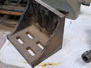 lot 94 image: Slotted End Plate