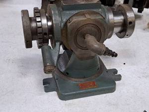 lot 85 image: Rocheleau Tool & Die Co Lathe Collet Closer