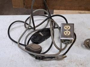 lot 126 image: Lot of (2) Linemaster Switch Corp Foot Pedal Controllers
