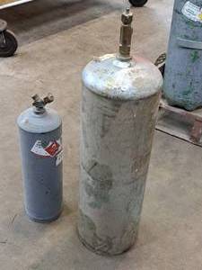 lot 164 image: Lot of (2) Acetylene Tanks