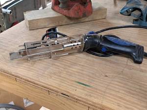 lot 173 image: Chicago Electric Power Tools Heavy Duty Hot Knife