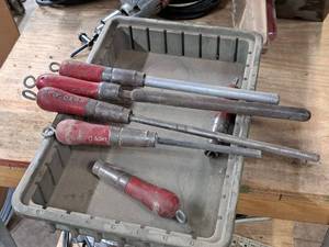 lot 177 image: Assorted Carbon Rods