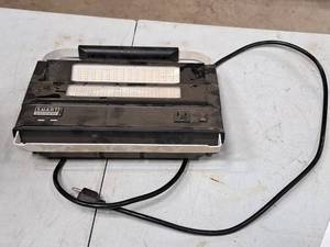 lot 187 image: Smart Electrician LED Worklight Power & Charging Station DB009L