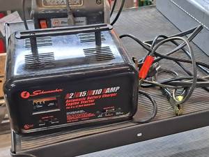 lot 189 image: Schumacher 215110 Amp Automatic Battery Charger Engine Starter for 6 & 12 Volt Batteries SE-2150MA
