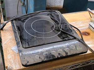 lot 202 image: Carey Electric Hot Plate  Burner