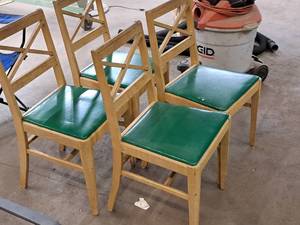 lot 215 image: Lot of (4) Padded Wood Dining Chairs