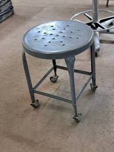 lot 217 image: Metal Rolling Stool