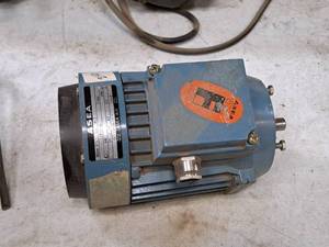 lot 282 image: Asea 3-Phase Electric Electric Motor MT71B14F85-6