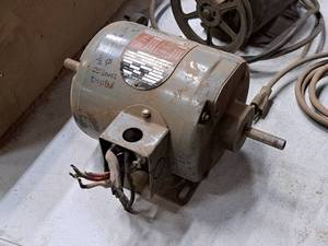lot 292 image: Delta 12-HP 3-Phase Electric Alternating Current Motor 66-320