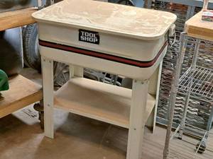 lot 301 image: Tool Shop Parts Washing Station