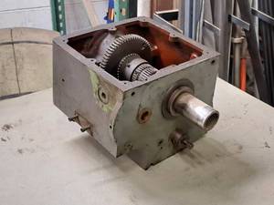 lot 357 image: Machine Gear Box