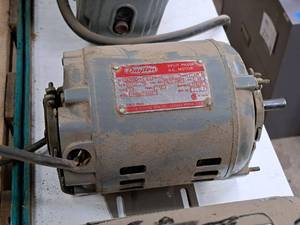 lot 355 image: Dayton 13-HP Electric Split Phase A.C. Motor S60DPY-4634