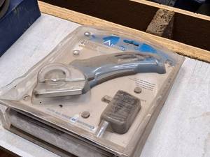 lot 365 image: Altocraft 3.6V Cutter