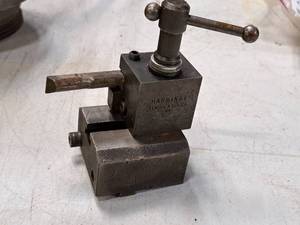lot 375 image: Hardinge D9 Wedge-Type Tool Post Lathe Attachment
