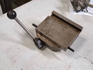 lot 382 image: Hardinge Model E Close Slide Machine Attachment