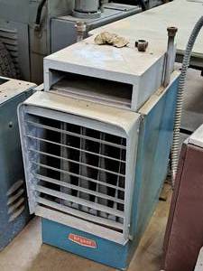 lot 414 image: Bryant 75000-BTU Natural Gas Unit Heater 75-341