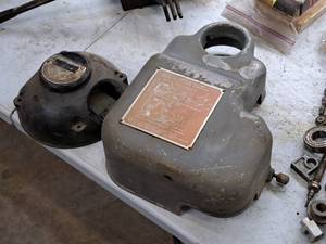 lot 421 image: Lot of (2) Machine Housing Parts