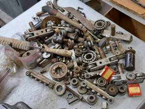 lot 423 image: Lot of (1 Box) Misc. Bearings and Rollers
