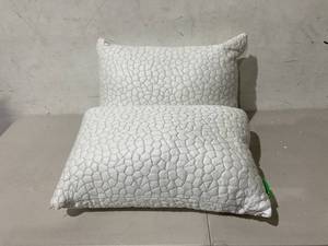 lot 339 image: 2 White Pillows