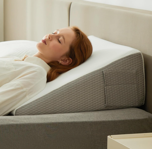 lot 591 image: Bedluxe Wedge Pillow for Sleeping, 10 inch Elevated Support Bed Wedge Pillow