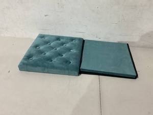 lot 566 image: B FSOBEIIALEO Storage Ottoman Cube Velvet Tufted Folding Ottomans Footstool Rest Seat with Removable Lid (Teal, Medium)