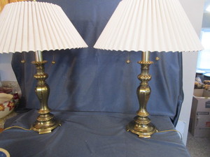 lot 34 image: Brass Table Lamps