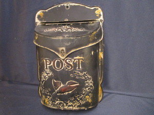 lot 69 image: Metal Retro Post Box