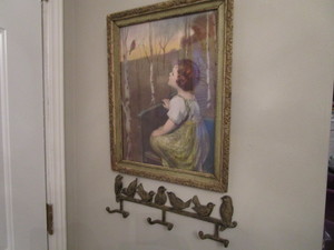 lot 74 image: Vintage Spring Song Print Bird Hanger