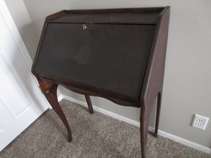 lot 91 image: Vintage Drop Front Writing Desk