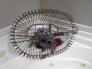 lot 95 image: Large Wire Basket & Artificial Flowers
