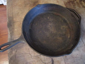 lot 97 image: Lodge Cast Fry Pan, 12