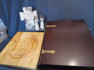 lot 100 image: Bible Box, Willow Tree, Carved Jesus Plaque, Remembrance Cross