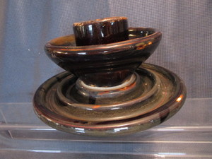 lot 104 image: Ceramic Insulator