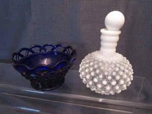 lot 114 image: Cobalt Dish, Hobnail Barber Bottle