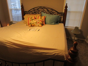 lot 17 image: King Poster Bed Frame - Adjustable