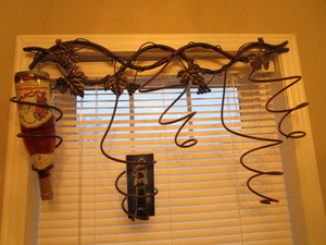 lot 151 image: Wine Bottle Wall Rack, Mikasa Stopper