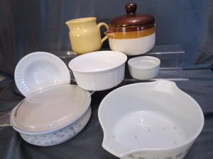 lot 166 image: Casseroles