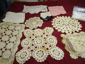lot 178 image: Crocheted Doilies