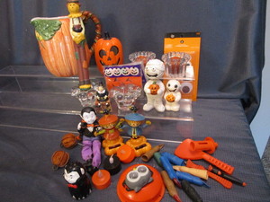 lot 183 image: Halloween