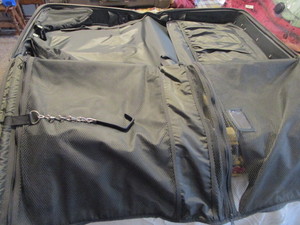 lot 187 image: Atlantic Garment Bag