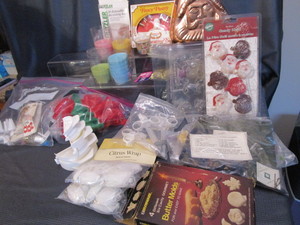 lot 198 image: Cake & Candy Molds