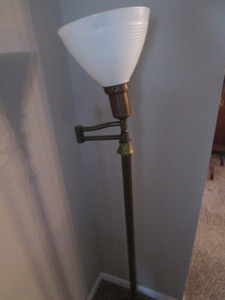 lot 201 image: Antique Floor Lamp