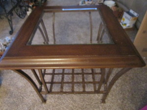 lot 210 image: Lamp Table