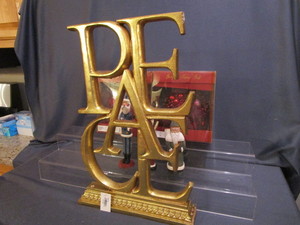 lot 216 image: Christmas Decorations